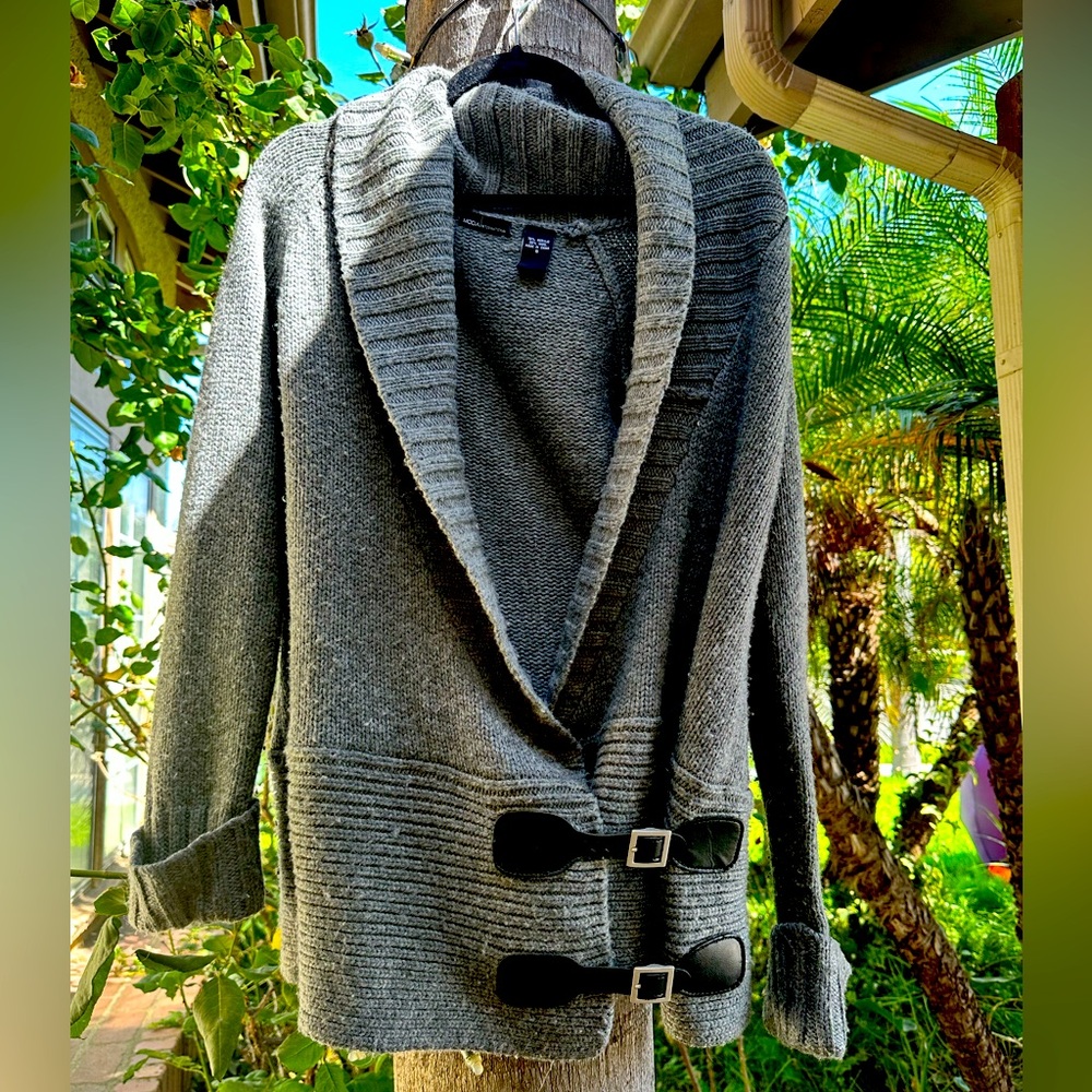 Gray Wool Blend Pullover Sweater! Good Condition! - image 1